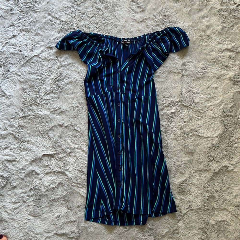 Size S blue off the shoulder stripped dress.